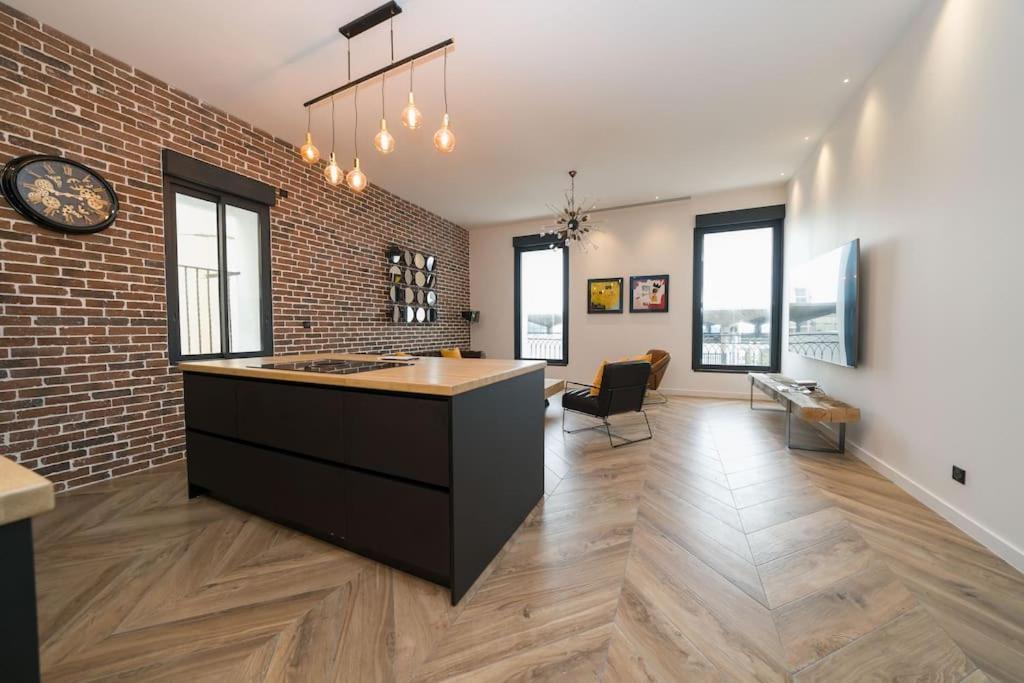 Appartement D'Exception En Centre Ville Sur Quai سُت المظهر الخارجي الصورة
